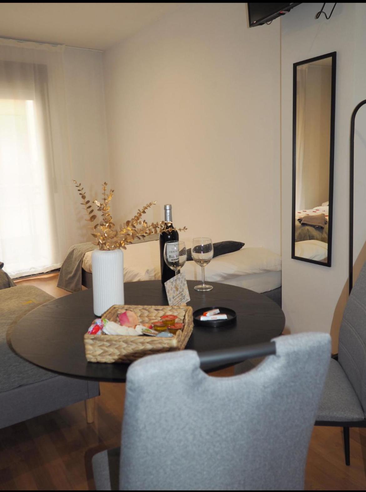 Lm Apartamentos Puentezuelas Granada Exteriör bild