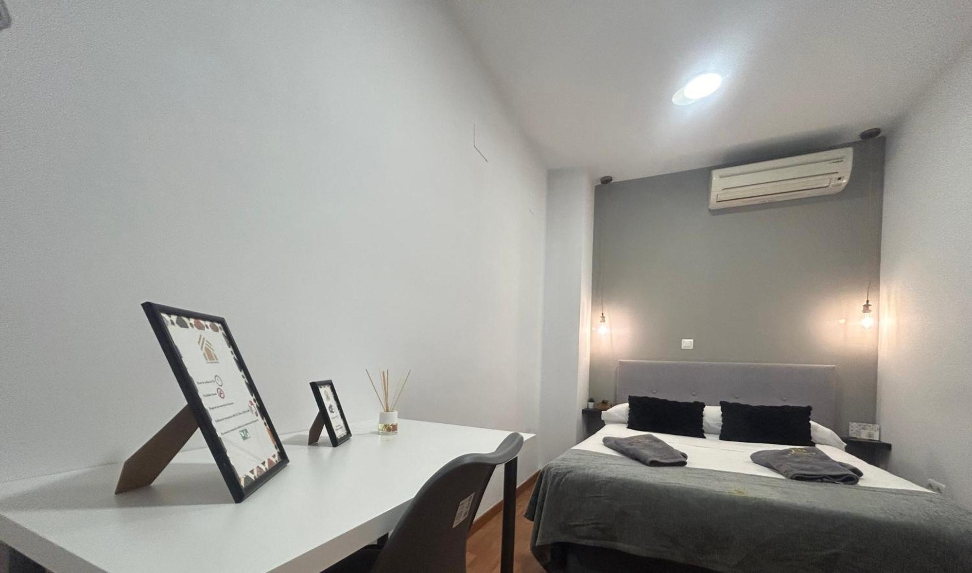 Lm Apartamentos Puentezuelas Granada Exteriör bild